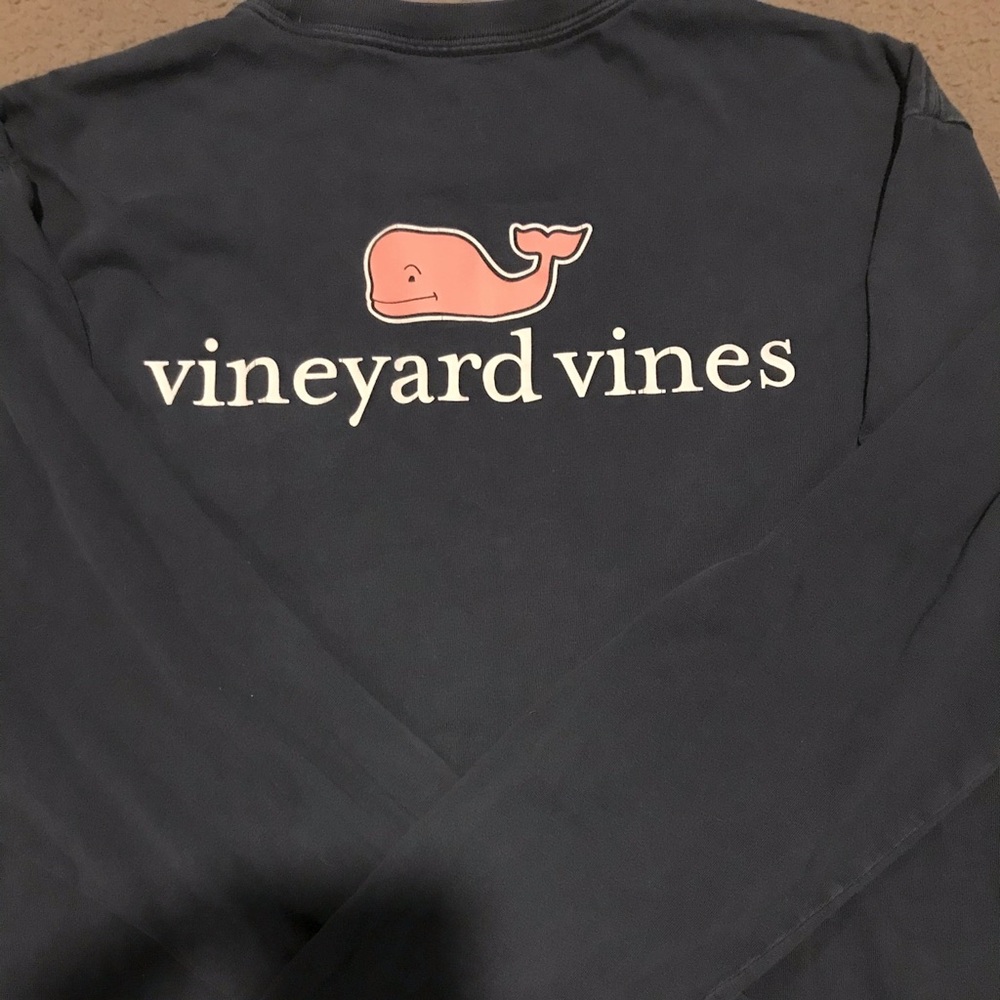 Vineyard Navy blue long sleeve